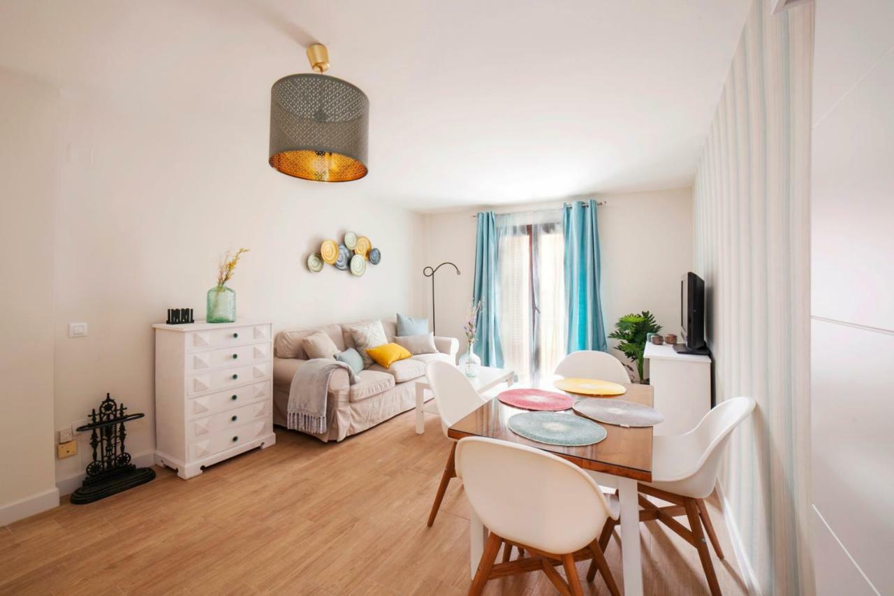Alohamundi Pureza Apartment Seville Ngoại thất bức ảnh