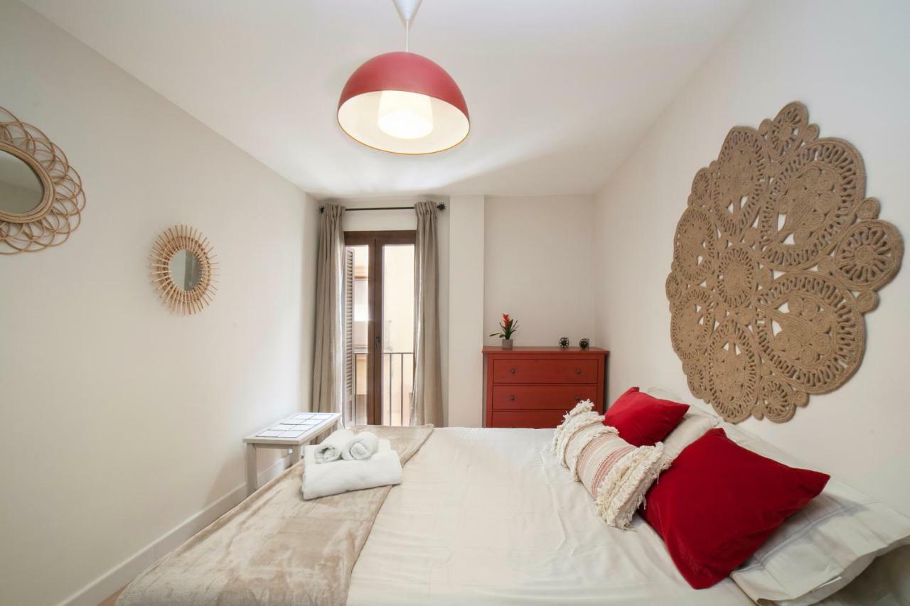 Alohamundi Pureza Apartment Seville Ngoại thất bức ảnh